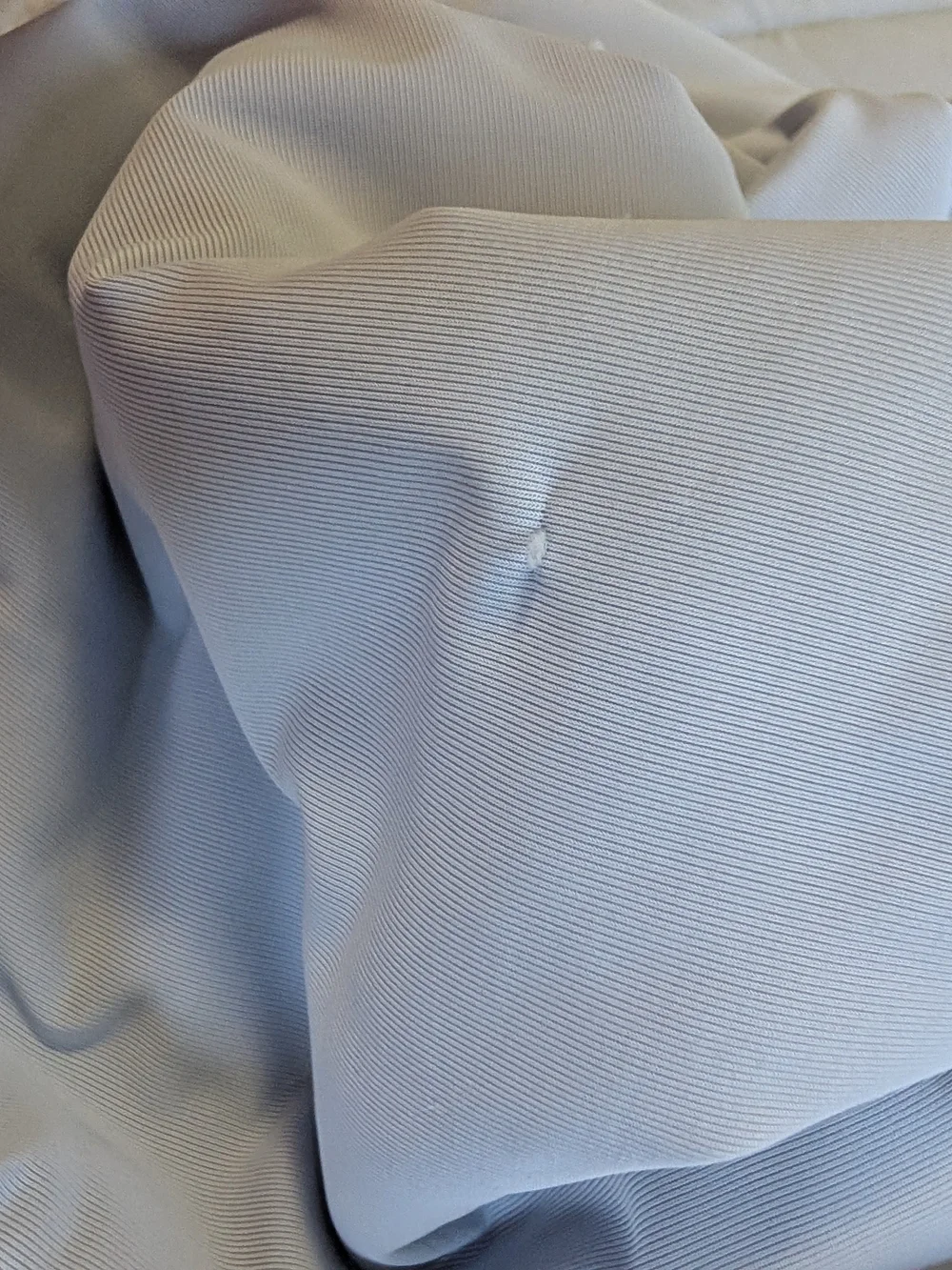 Boutique Reversible Cooling Comforter Navy & Light Blue Full/Queen 90x96 (EUC)